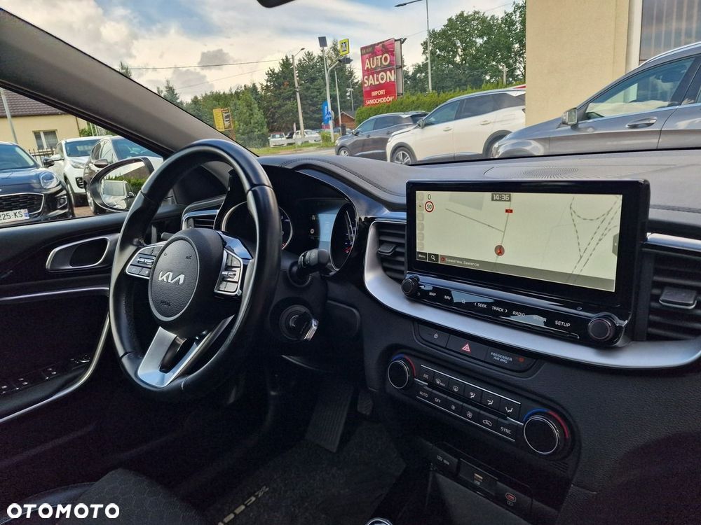 Kia XCeed 1.5 T-GDI Business Line - 25