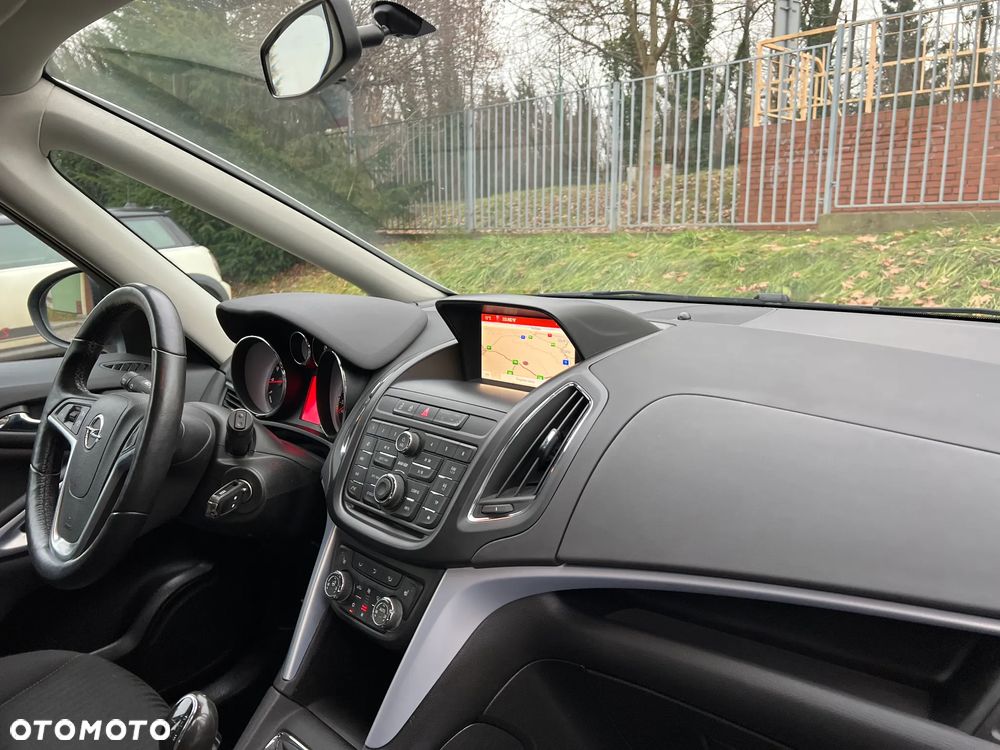 Opel Zafira 1.4 T Cosmo - 14
