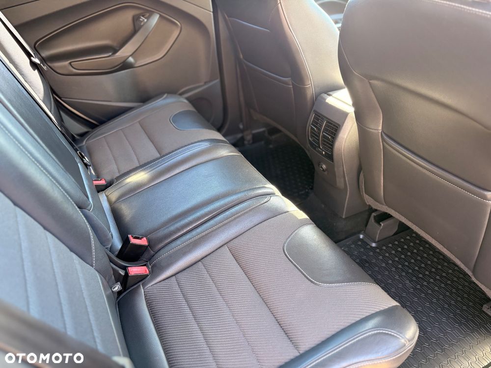 Ford Kuga 2.0 TDCi 4x2 Titanium - 19