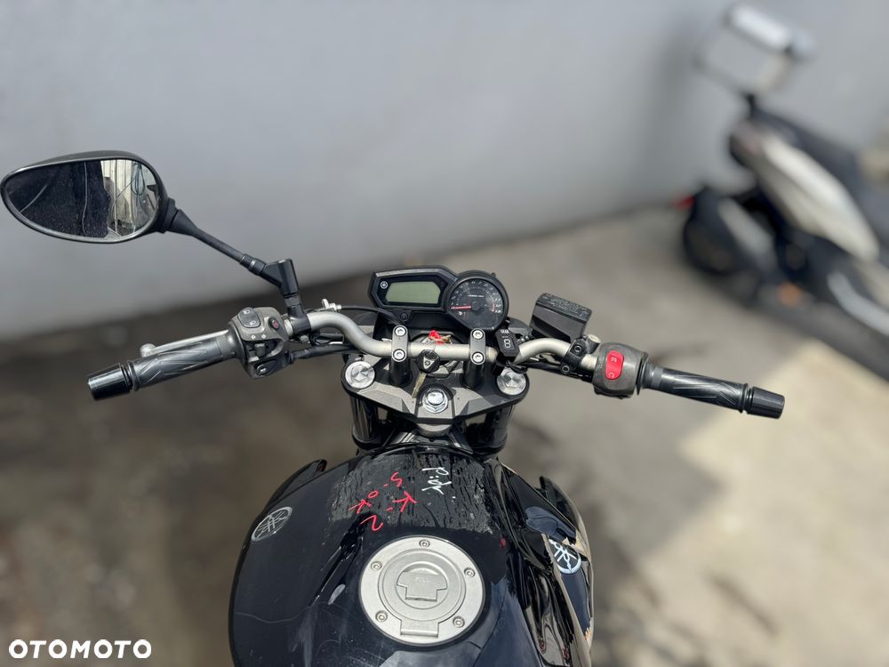 Yamaha XJ - 17