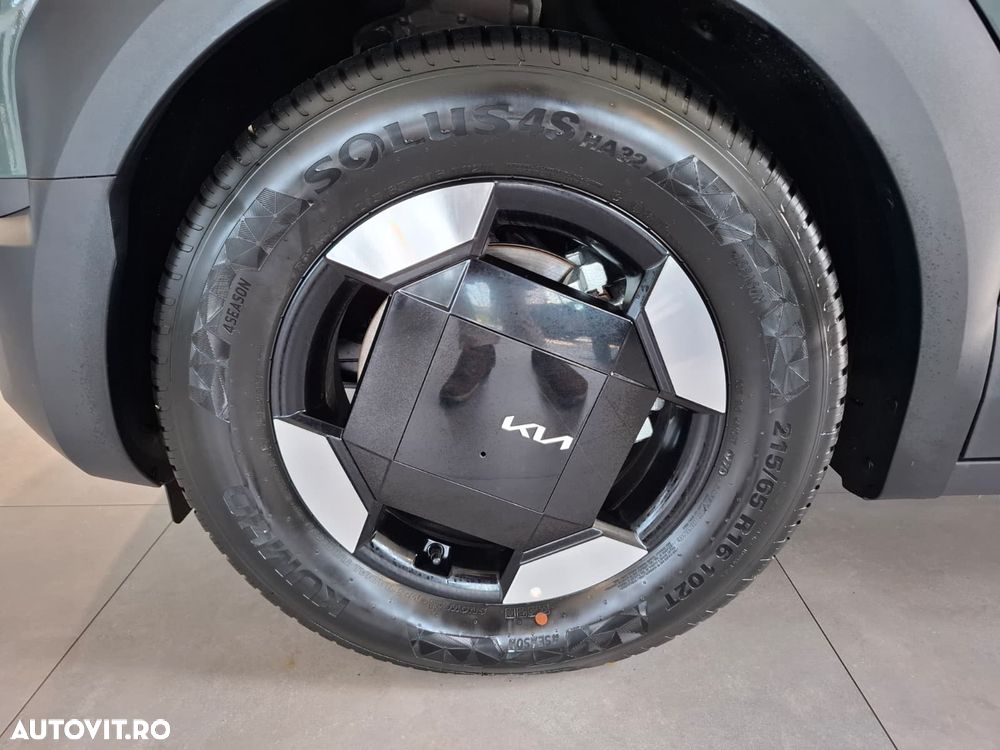 Kia PV5 Passenger - 13