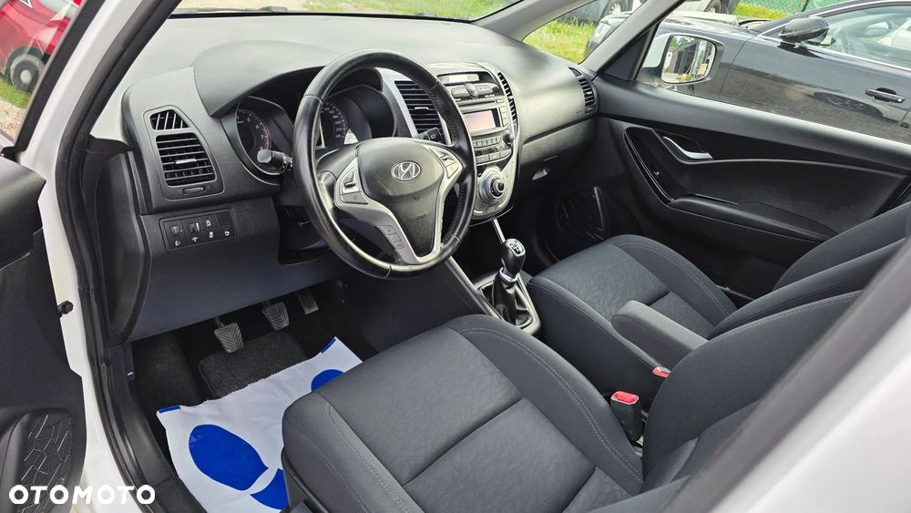 Hyundai ix20 1.4 blue Space - 11