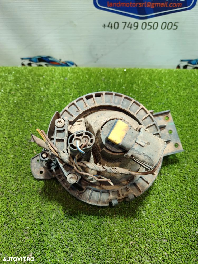 PROIECTOR CEATA STANGA MINI COOPER D ALL4 Countryman R60 2010 1.6 DIESEL COD OEM 9802163-01 / 9802163 / 0305001022 / 2010-2016 - 3