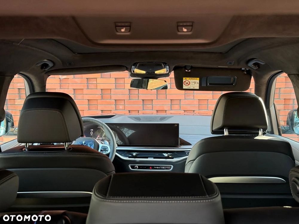 BMW X7 - 18