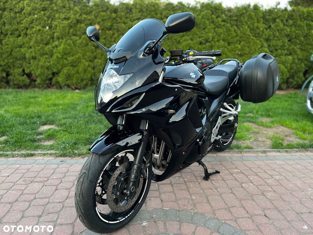 Suzuki GSX - 7