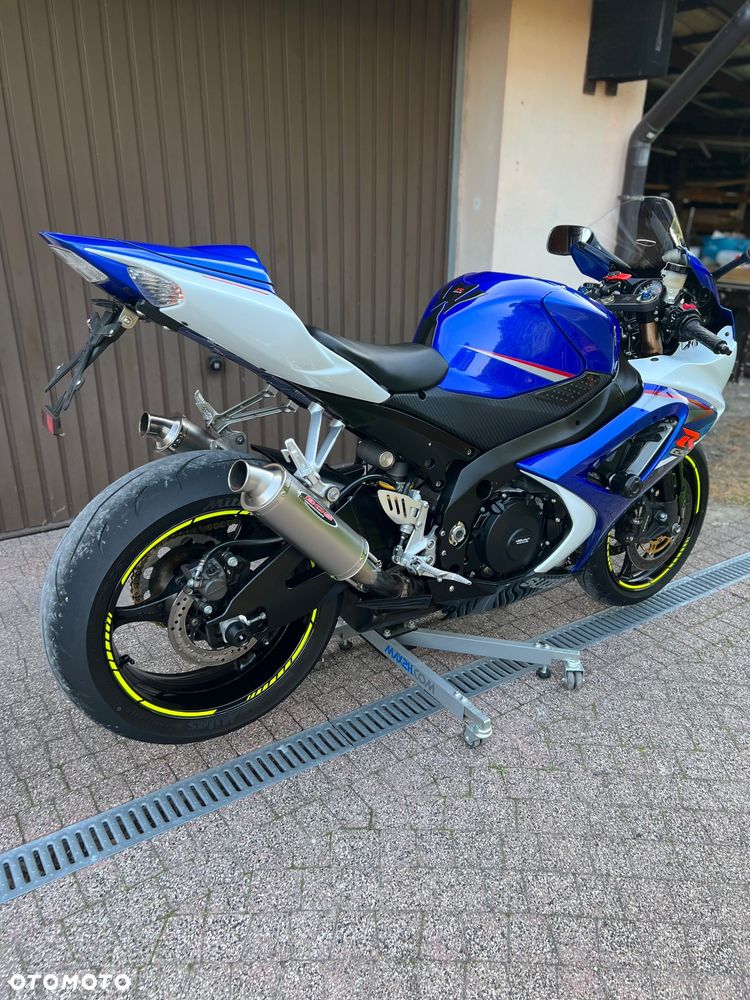 Suzuki GSX-R - 3