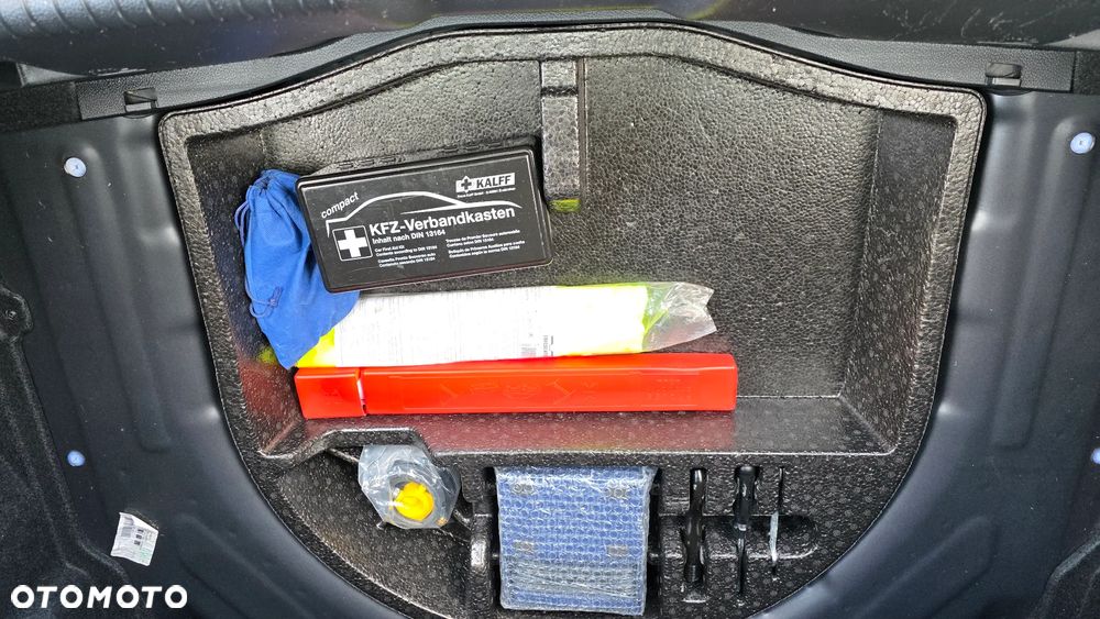 Hyundai i30 1.4 Fifa World Cup Edition - 25