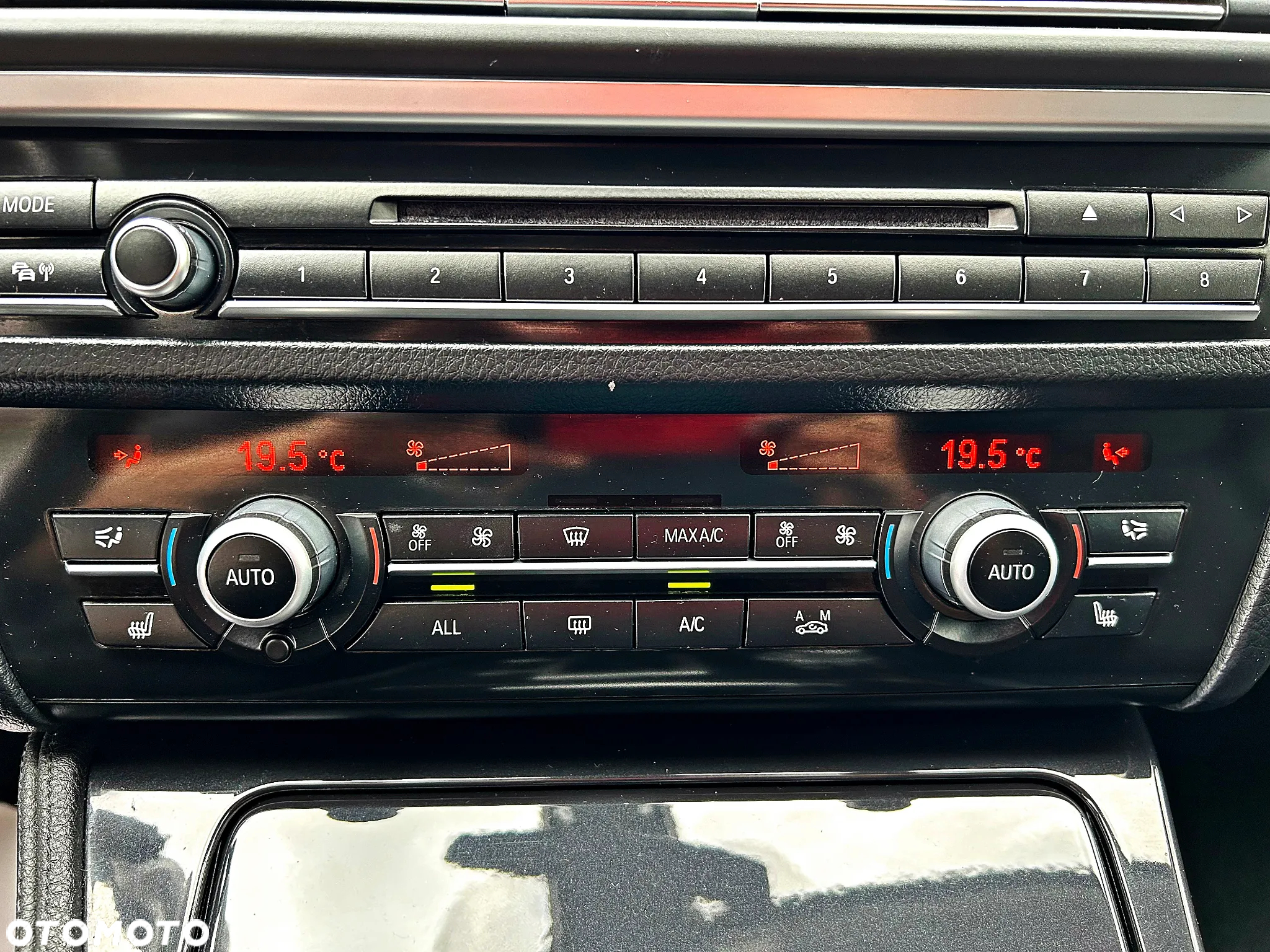 BMW Seria 5 520d Touring Luxury Line - 32