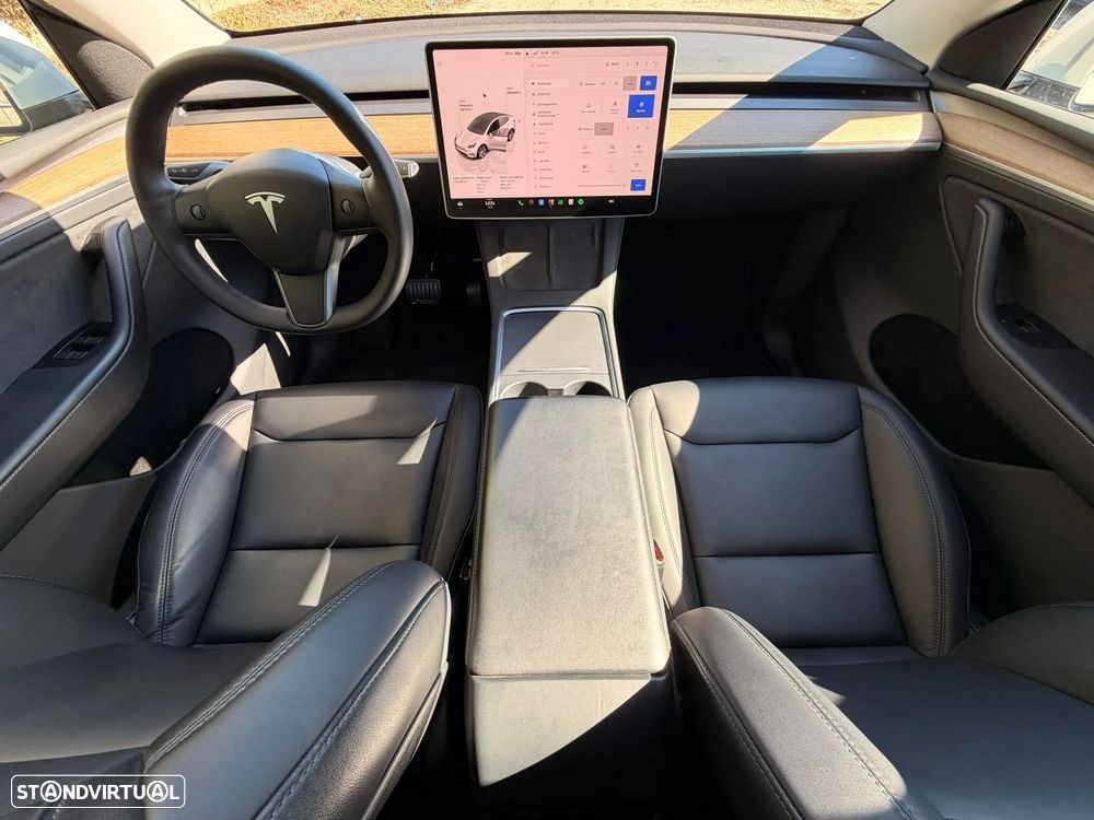 Tesla Model Y Long Range Dual Motor AWD - 27