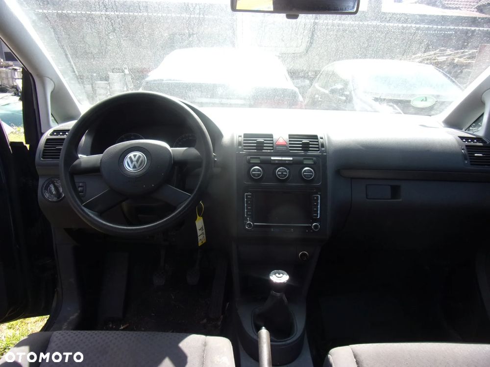 VW Touran 1T1 zderzak maska lusterka szyby wnętrze fotele części - 9