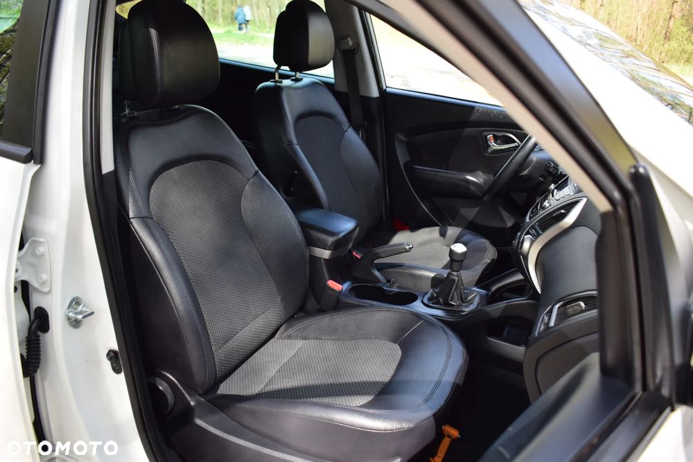Hyundai ix35 2.0 2WD Comfort - 22