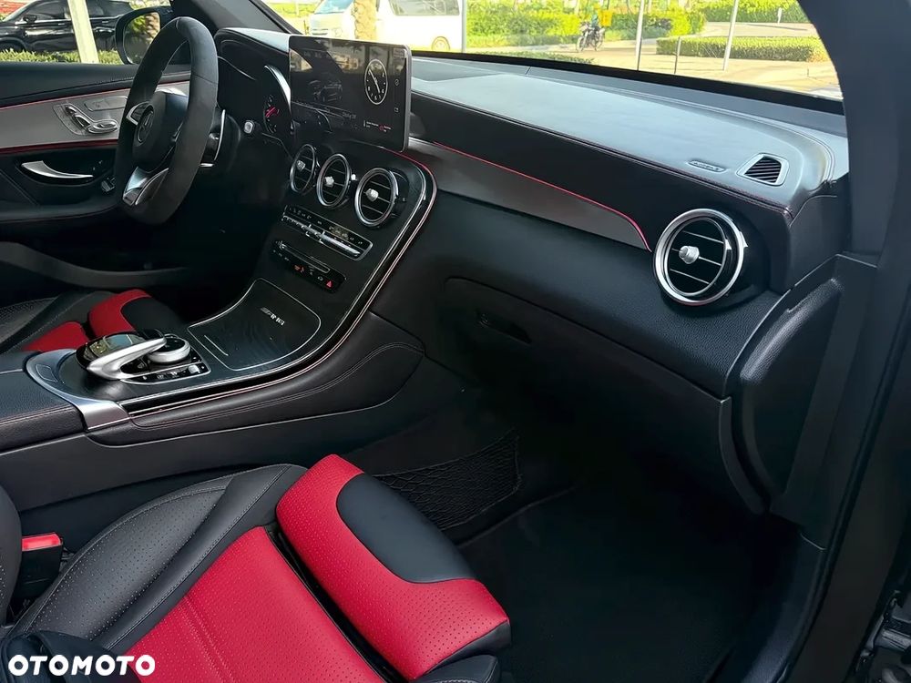Mercedes-Benz GLC AMG 63 S 4Matic+ AMG Speedshift MCT - 9