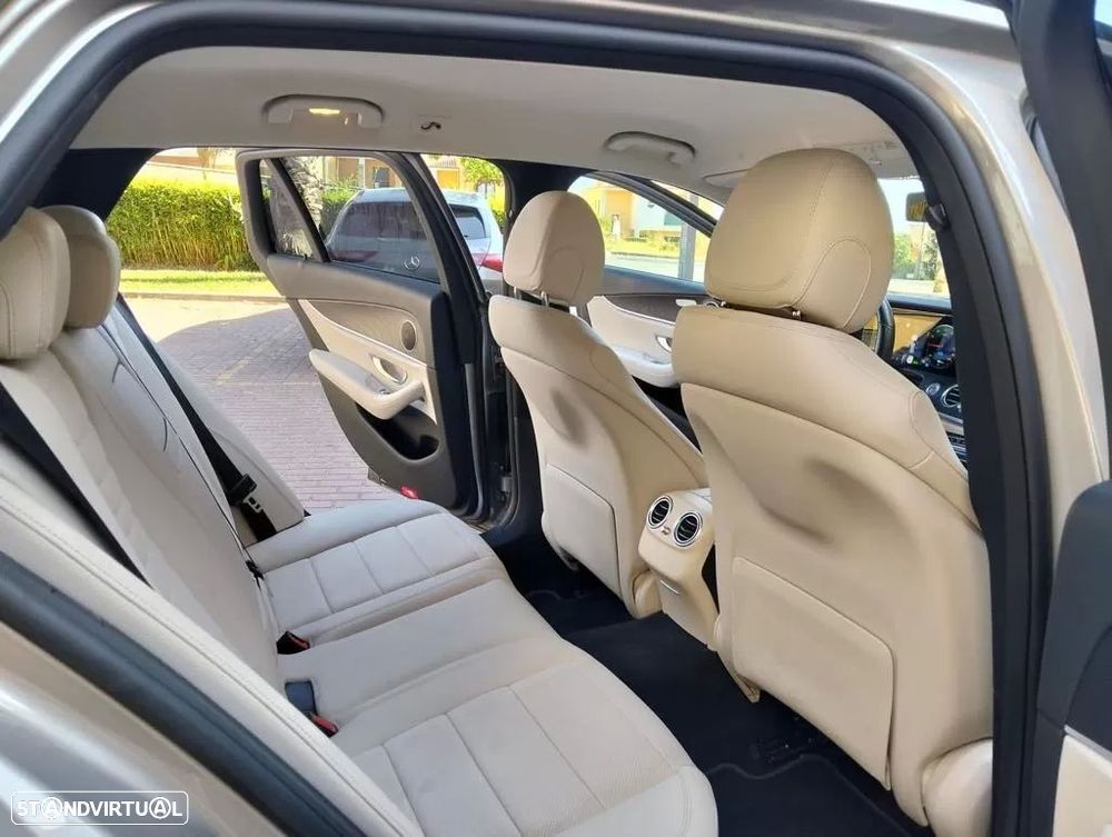 Mercedes-Benz E 300 de Avantgarde 4Matic - 10