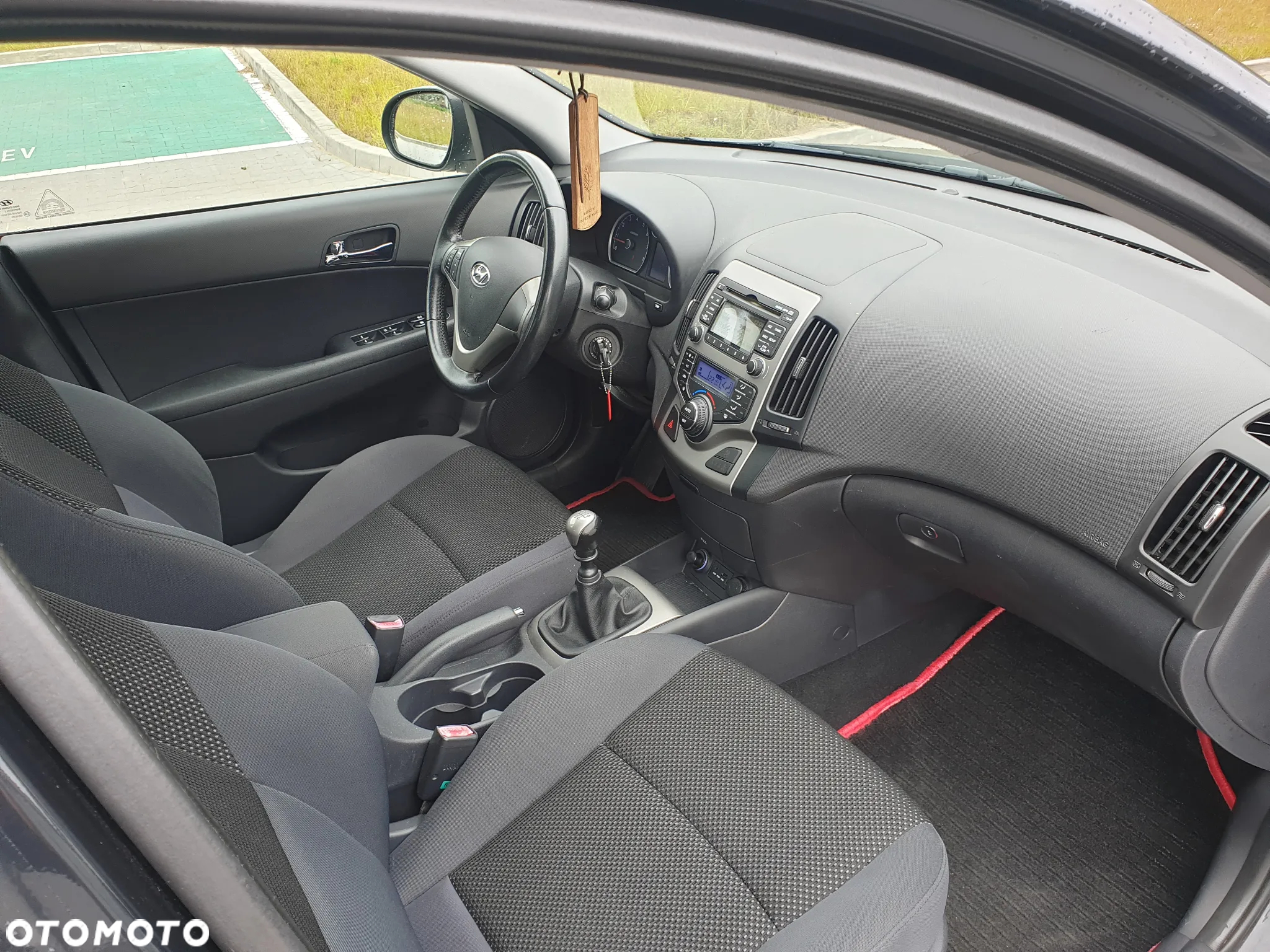 Hyundai i30 1.6 Comfort World Cup - 23