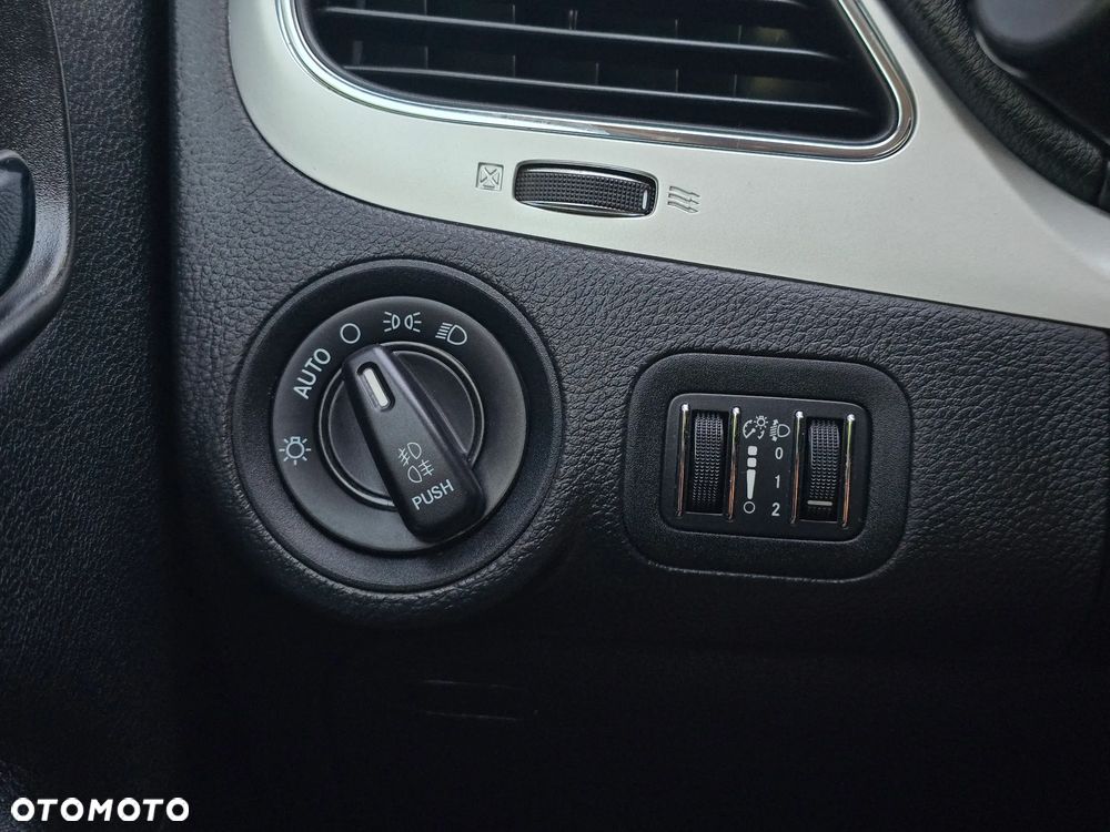 Fiat Freemont 2.0 Multijet Lounge AWD - 28