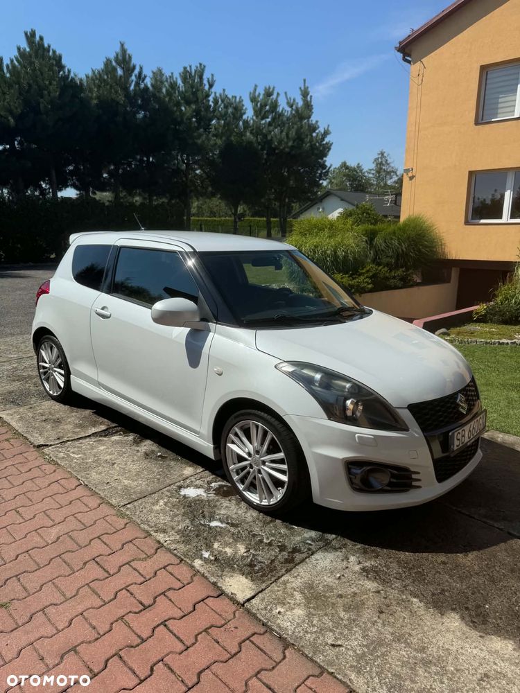 Suzuki Swift - 1