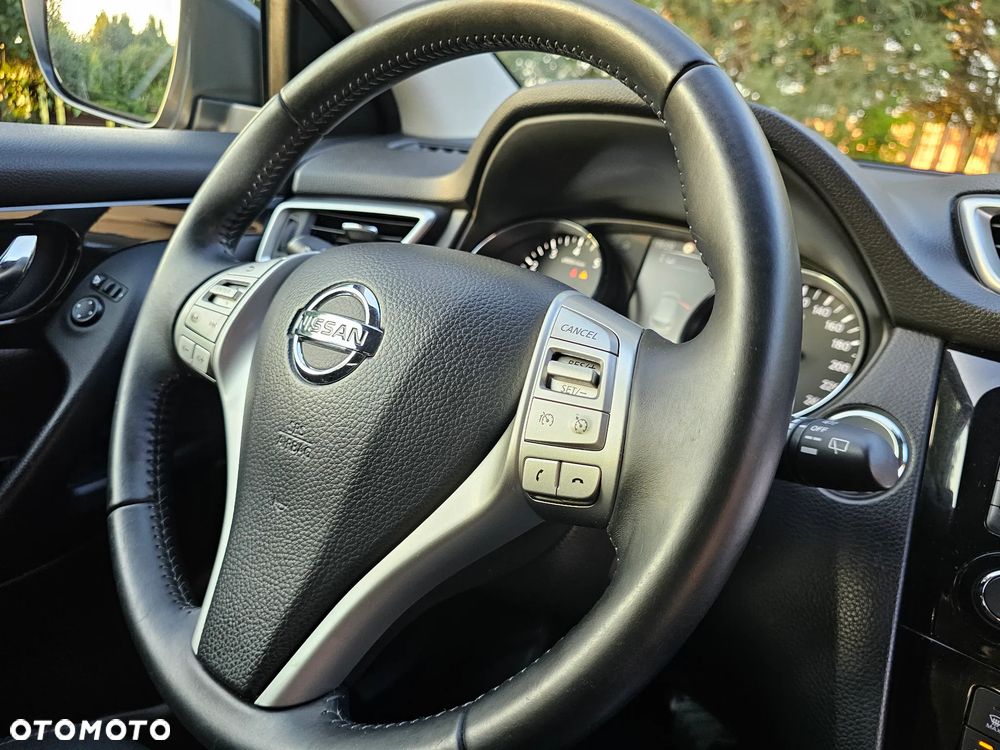 Nissan Qashqai 1.6 DIG-T Tekna+ - 25