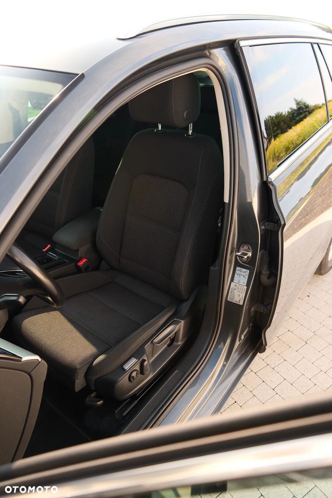 Volkswagen Passat 2.0 TDI BMT Comfortline - 26