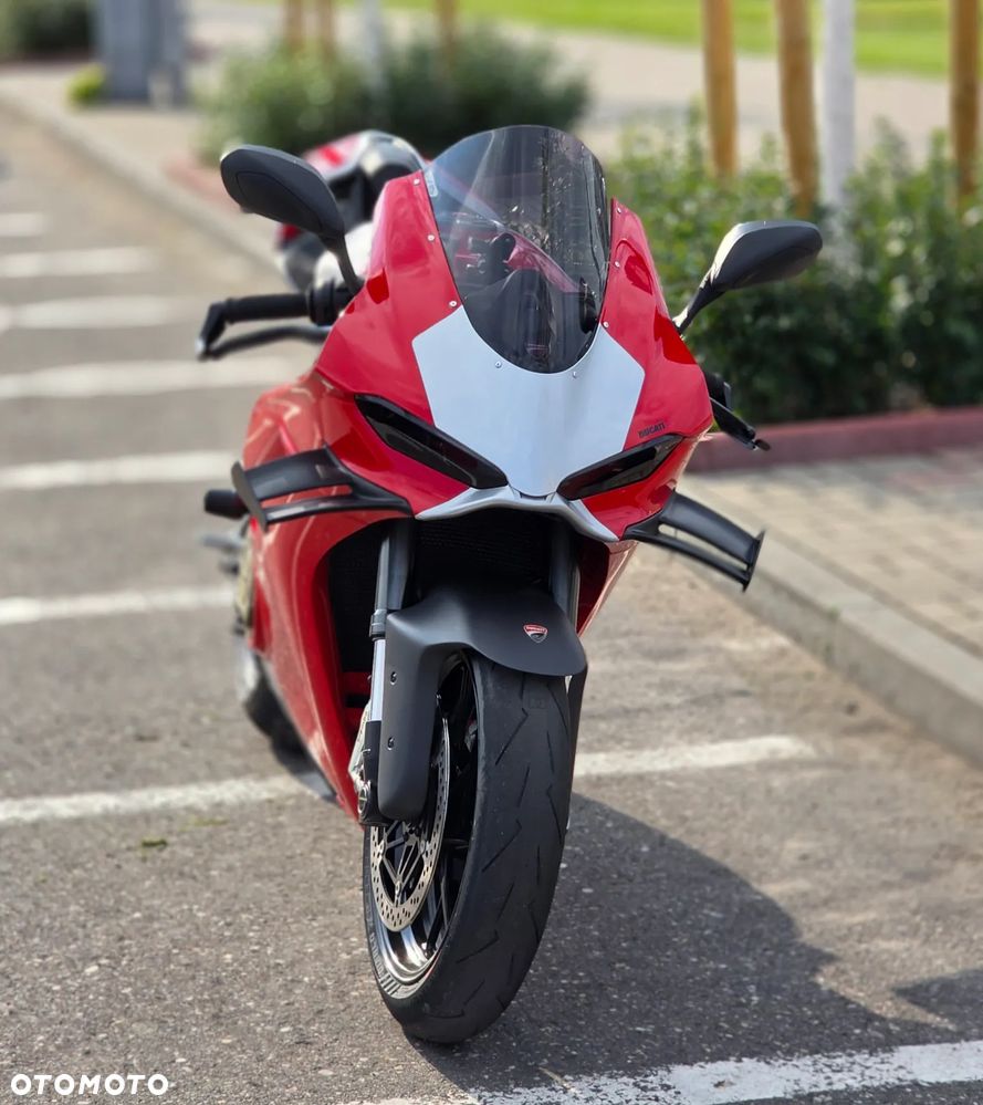 Ducati Panigale V4 - 4