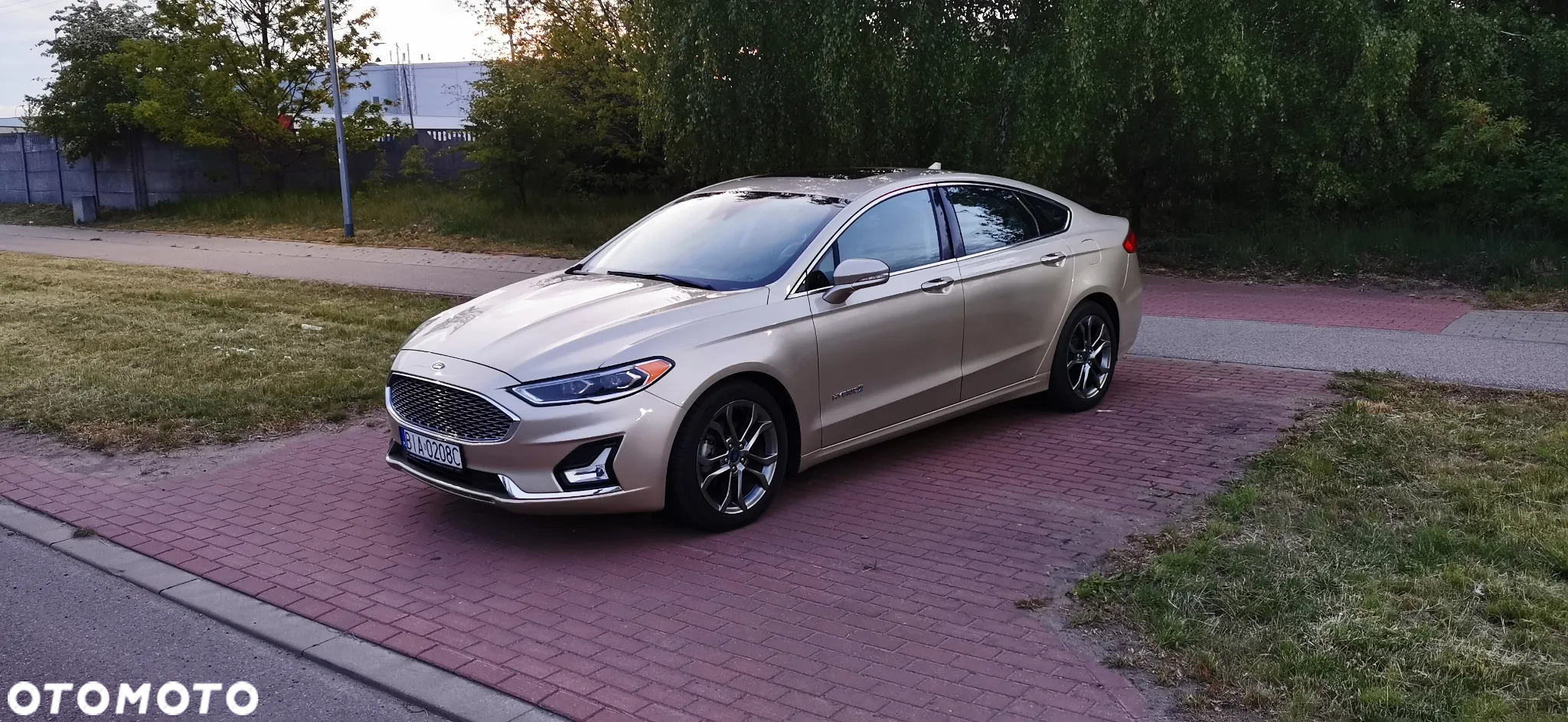 Ford Mondeo 2.0 Hybrid Titanium - 26