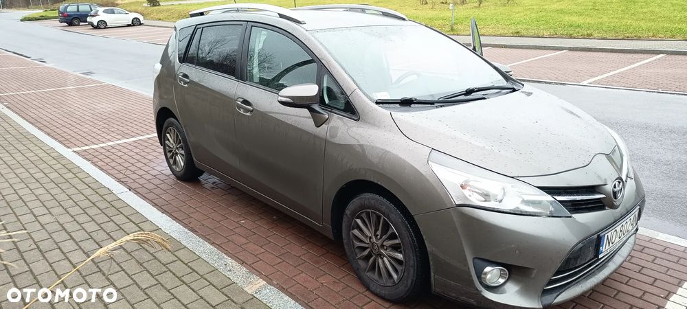 Toyota Verso 1.8 Premium 7os EU6 - 3