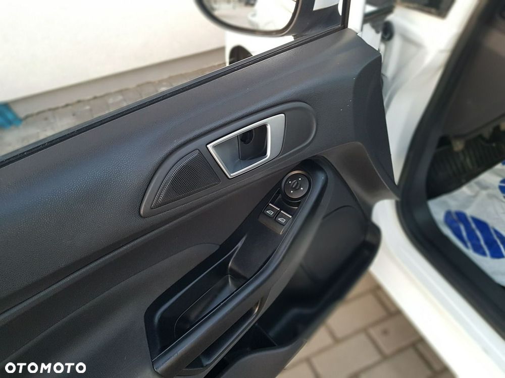 Ford Fiesta - 11