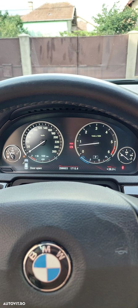 BMW Seria 5 530d xDrive - 5