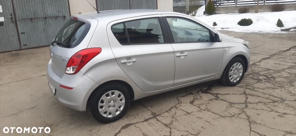 Hyundai i20 - 11