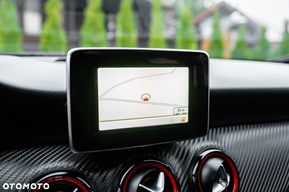 Mercedes-Benz Klasa A 250 (BlueEFFICIENCY) 7G-DCT AMG Sport - 35