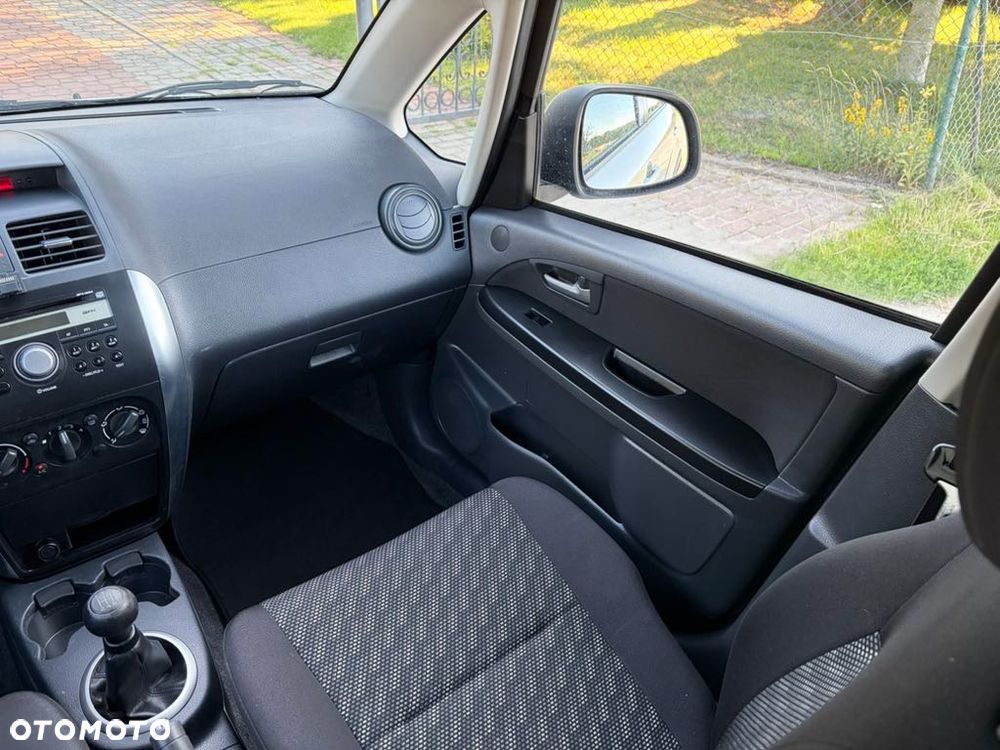 Suzuki SX4 1.6 VVT 4x2 Comfort - 6