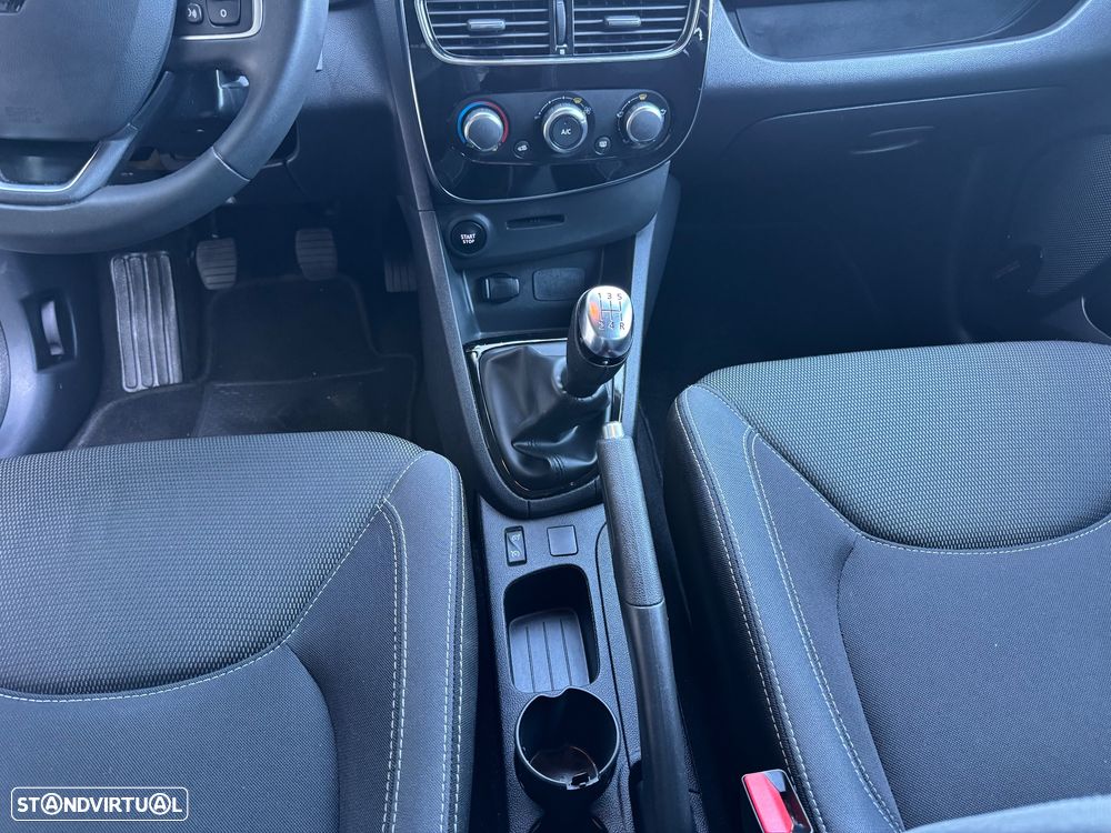Renault Clio Sport Tourer Energy dCi 90 Start & Stop Experience - 12