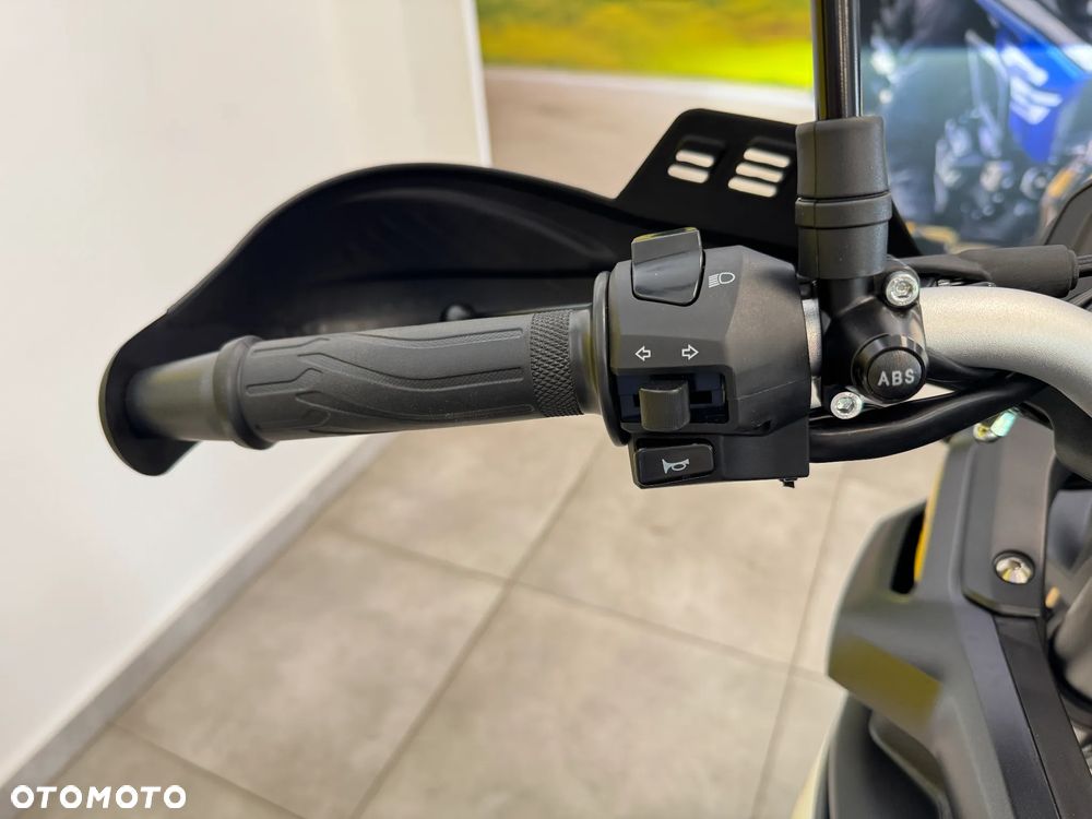 VOGE 300GY RALLY - 6