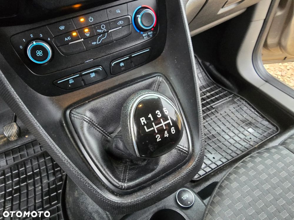Ford TRANSIT CONNECT - 18
