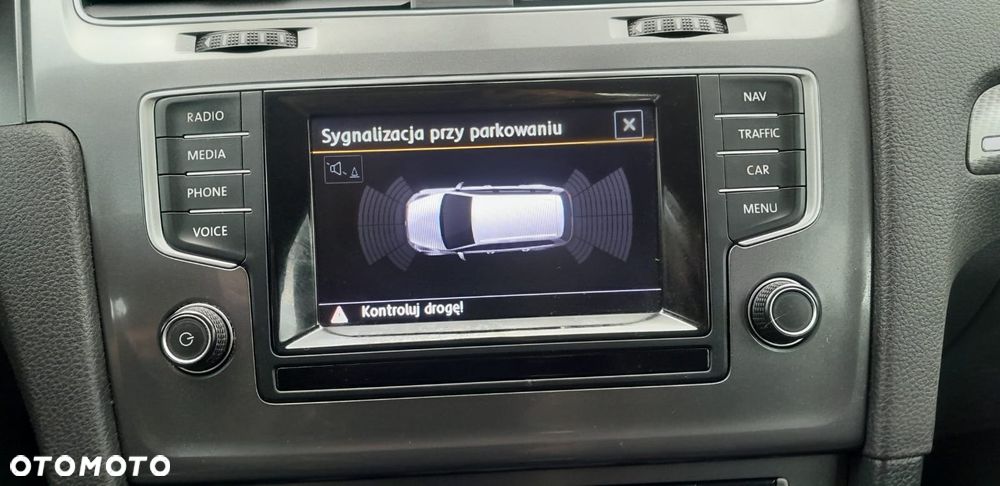 Volkswagen Golf - 26