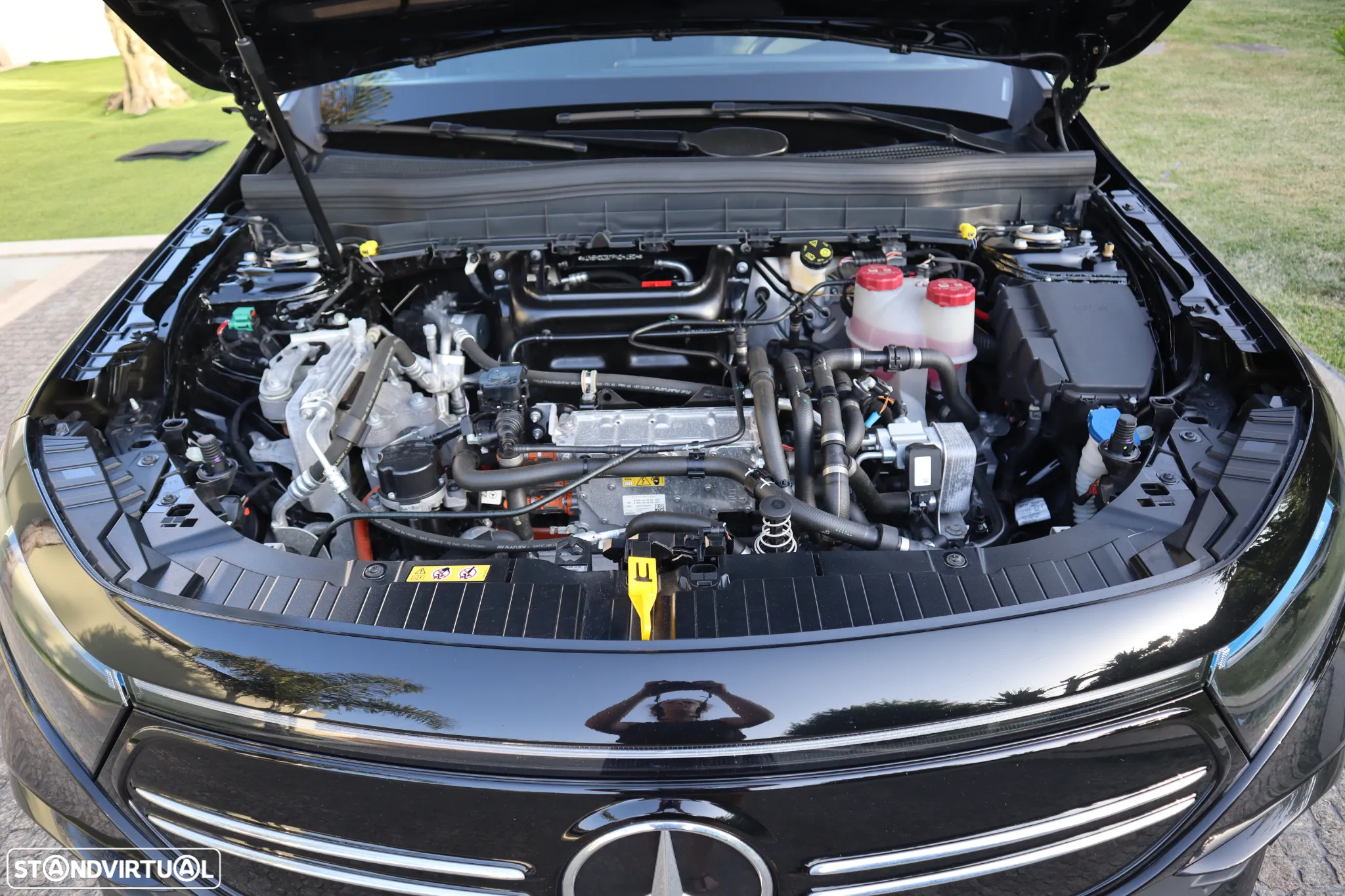Mercedes-Benz EQB 250+ AMG Line - 13