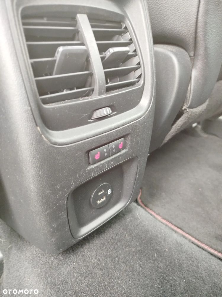 Ford Kuga - 9