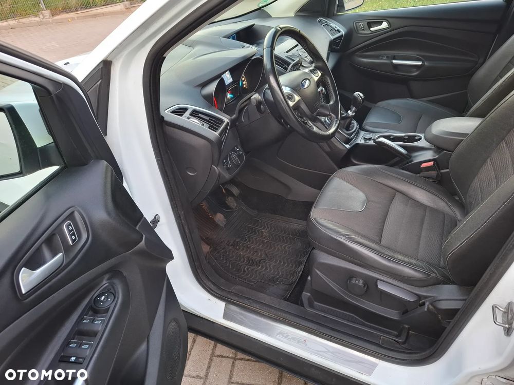 Ford Kuga 2.0 TDCi 4WD Titanium - 5
