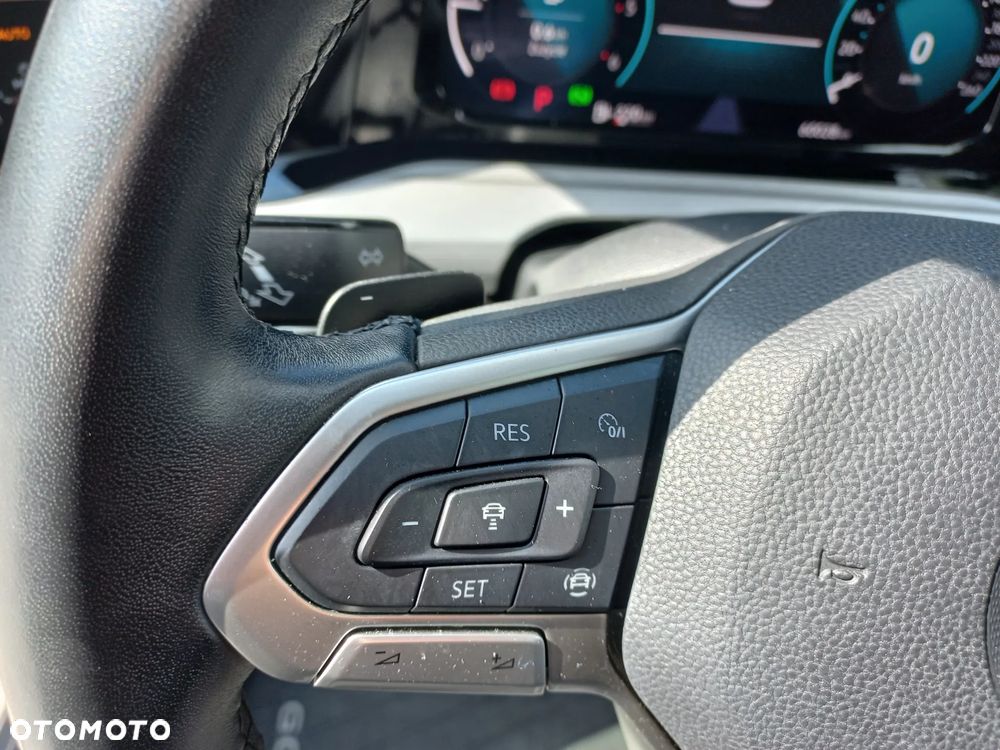 Volkswagen Golf - 27