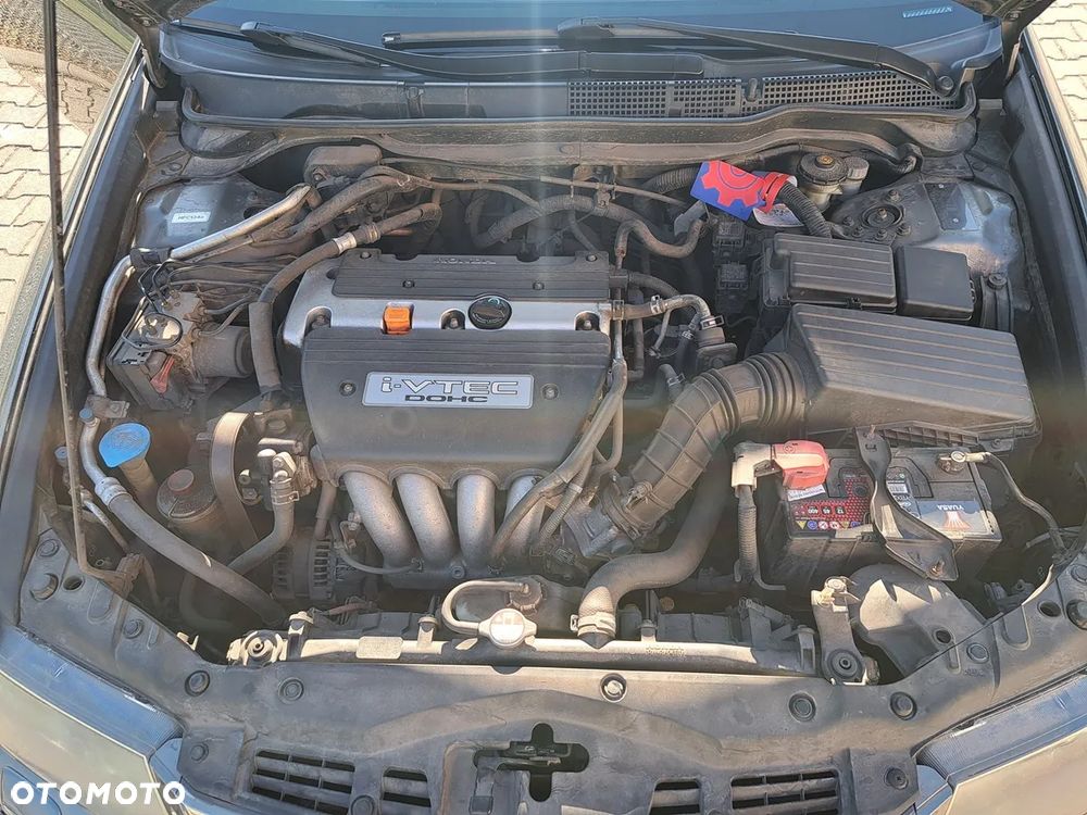 Honda Accord 2.0 Sport - 24