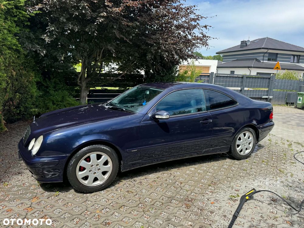 Mercedes-Benz CLK - 2