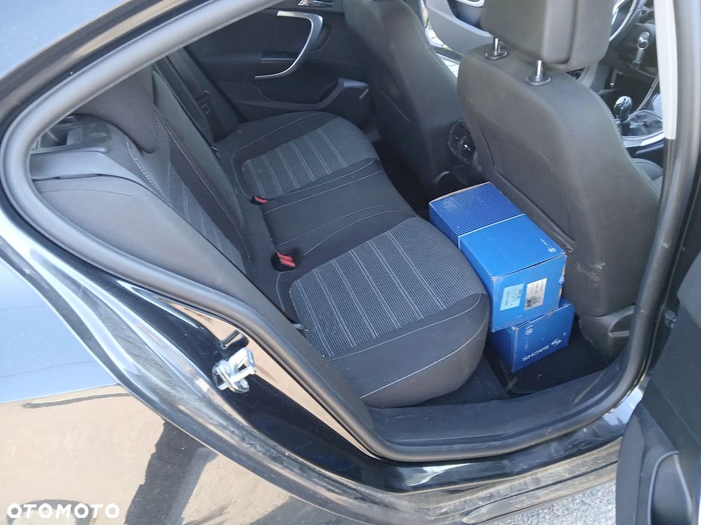 Opel Insignia - 13