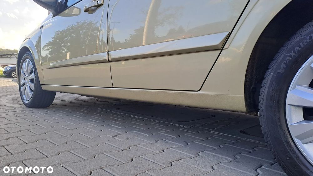 Opel Astra III 1.6 Enjoy - 8