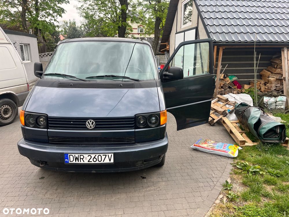 Volkswagen Multivan - 11