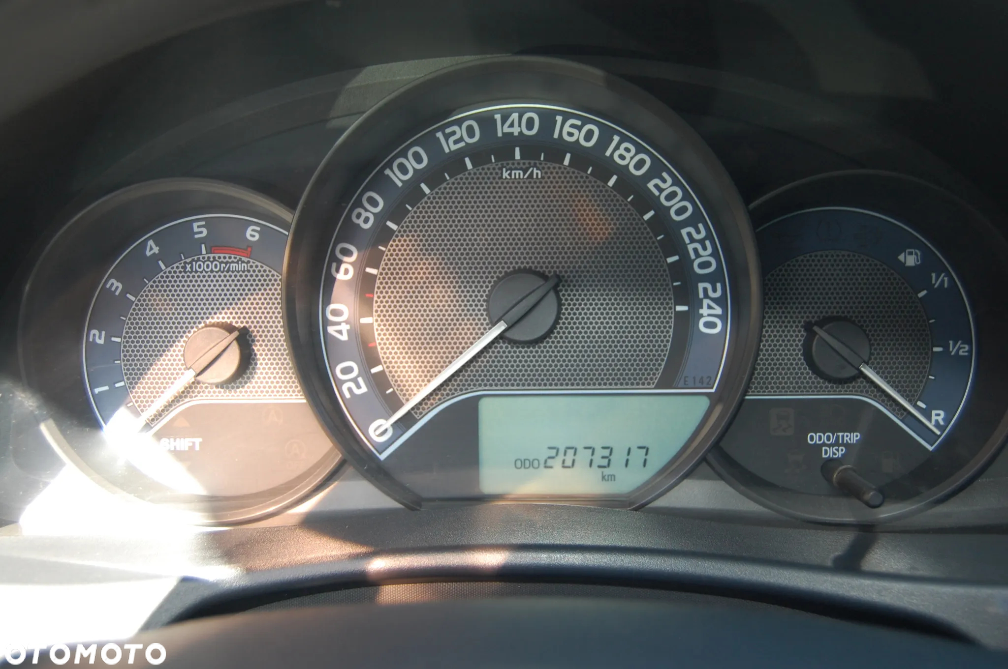 Toyota Auris 1.4 D-4D Active - 9