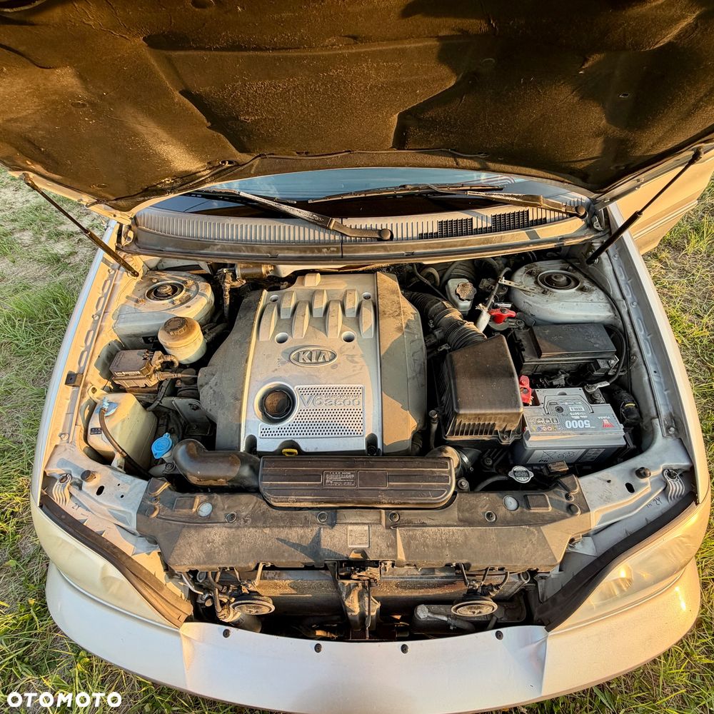 Kia Sedona 3.5 V6 LX - 17