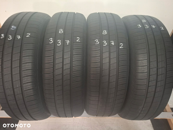Goodyear Efficient Grip Performance 2 195/60R18 96 H