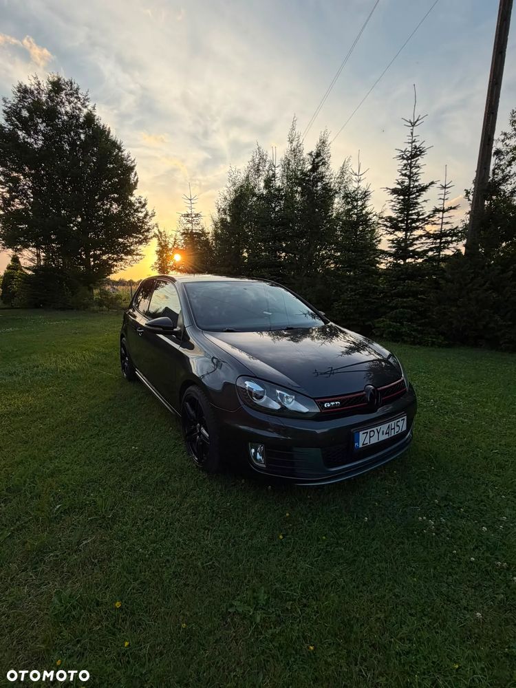 Volkswagen Golf 2.0 TDI GTD - 2