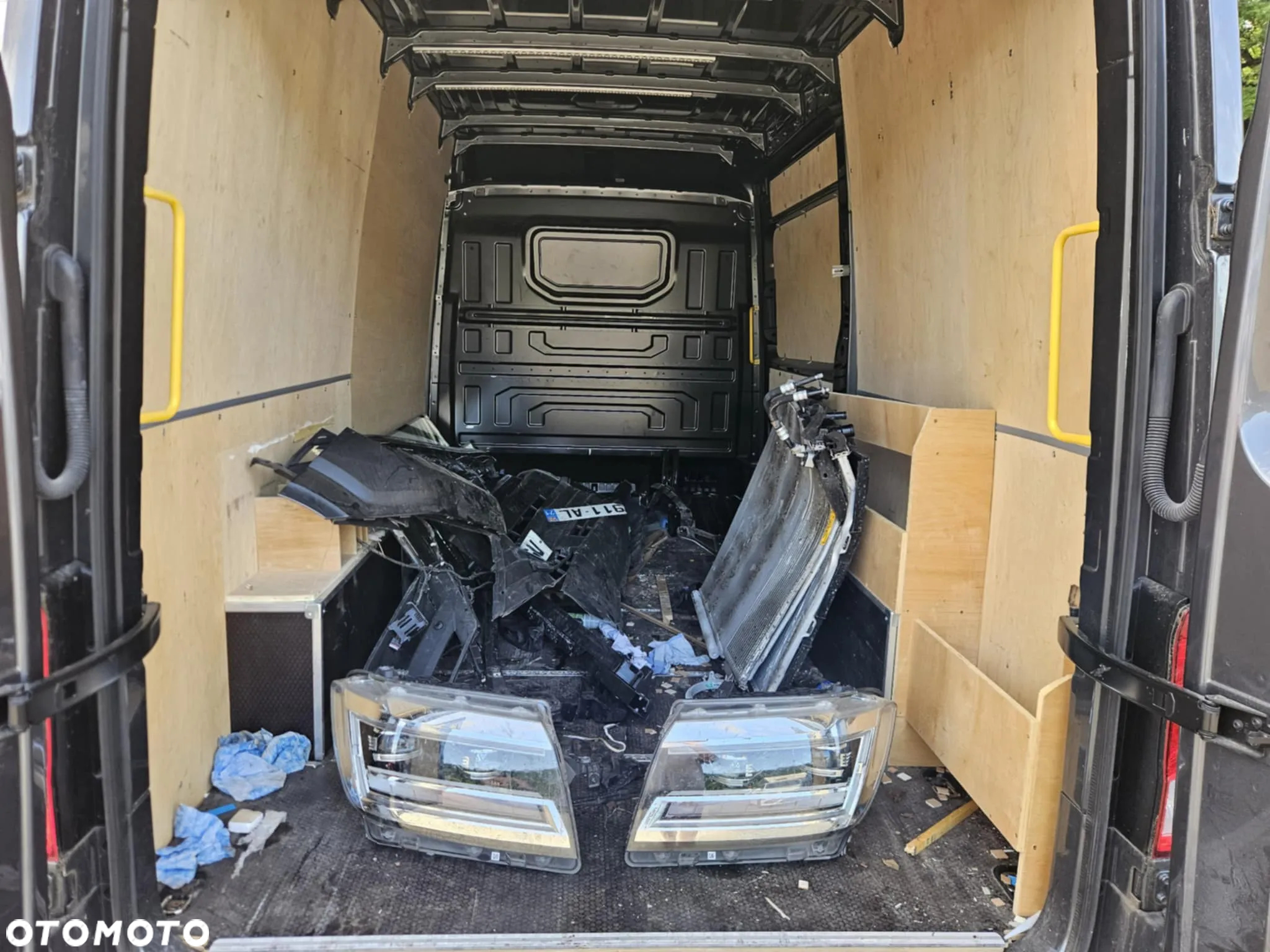 Volkswagen CRAFTER  2.0 TDI 180kM AUTOMAT 2024 ROK - 8