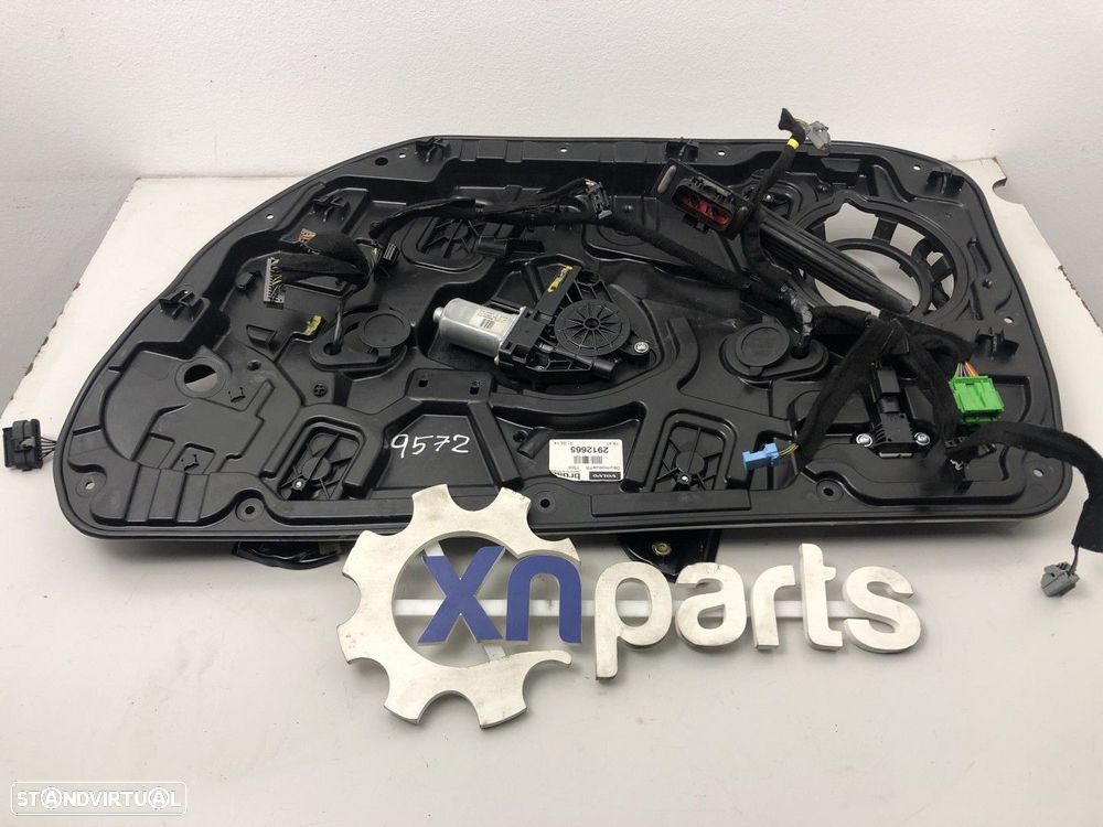 Elevador com Motor Frente Dto Usado VOLVO V40 Hatchback D2 | 03.12 - - 1