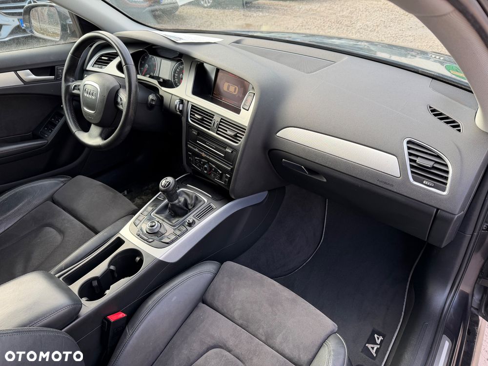 Audi A4 Limousine - 38